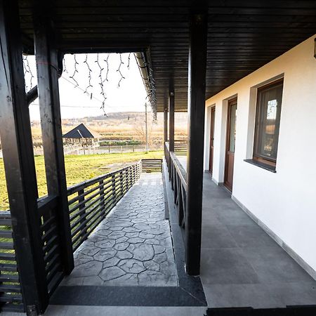 Готель Casa Andra Siret Екстер'єр фото