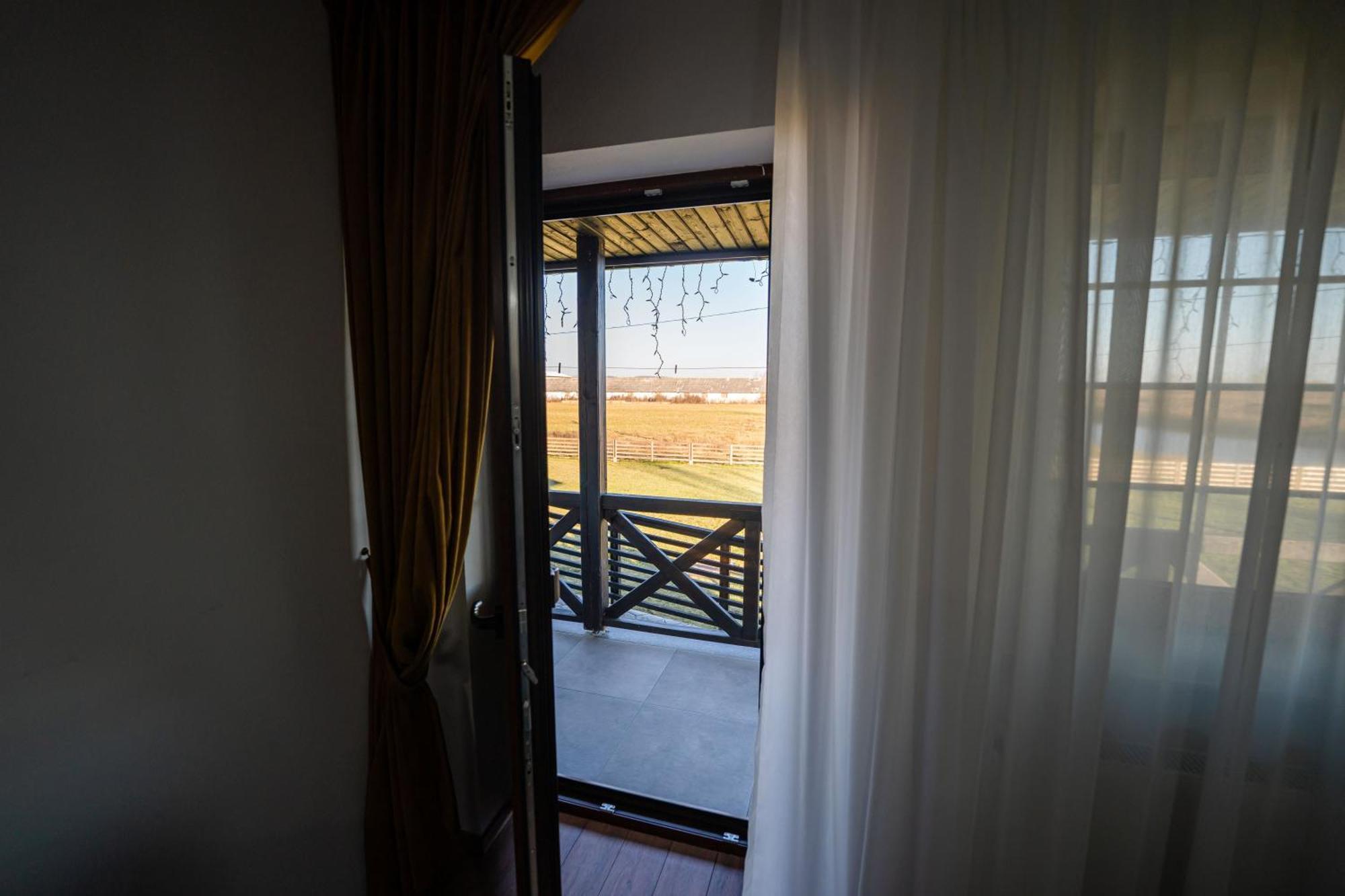 Готель Casa Andra Siret Екстер'єр фото