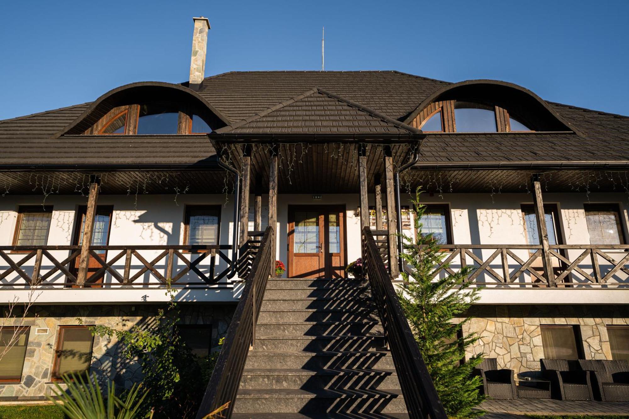 Готель Casa Andra Siret Екстер'єр фото